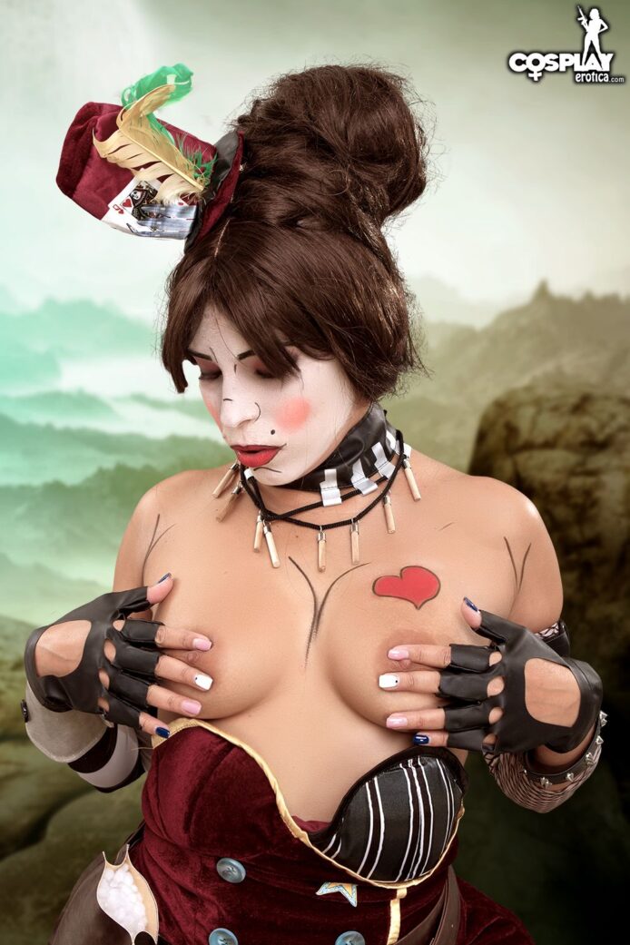 CosplayErotica: Zoey Plays Piquant Games As A Foxy Mad Moxxi