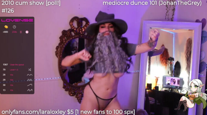 LaraLoxley's Sexy Gandalf Shall Spank Her Ass