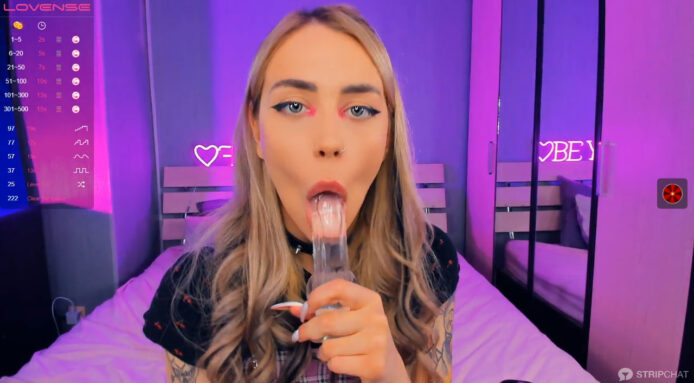 LerrySturj's Kaprina Licks A Very Special Lollipop