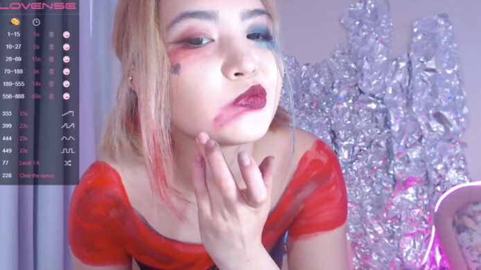 Siolakun’s Harley Quinn Is Switching Up The Hammer For A Dildo