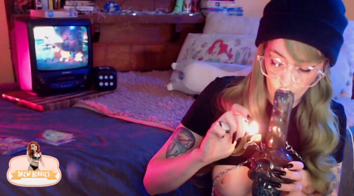 Time For Card Games And Titty Bong With DrewBerries