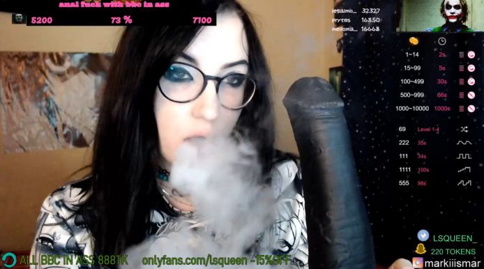 Lsqueen Unites Her Vape And A Blowjob For A Smoking Hot Tease