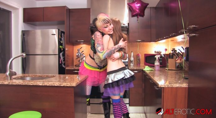 AltErotic: Delicious Fun With Vyxen Steel And Kendra White