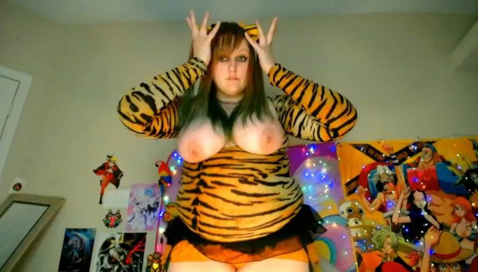 Babyzelda Clamps Up For A Tiger-rific Tease