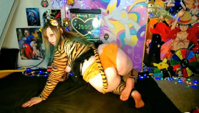 Babyzelda Clamps Up For A Tiger-rific Tease