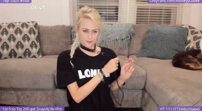AshleyyLovee Gets Leashed And Collared 