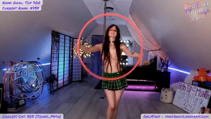 BraisleeAdams Does Magic Through Hula Hooping