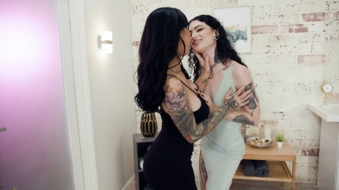 Adult Time: A Lesson In Art And Passion With Lily Lane And Lydia Black