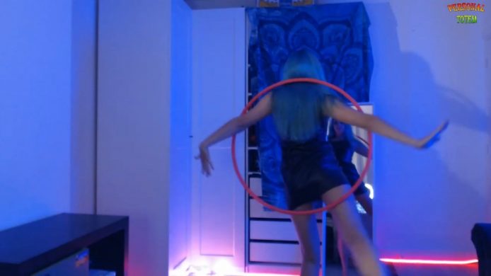 PersonalTotem Warms Up With A Hula Hoop Show