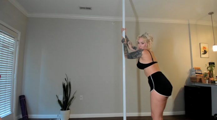 KittyQuinn Shows Off Some Pole Dancing Moves