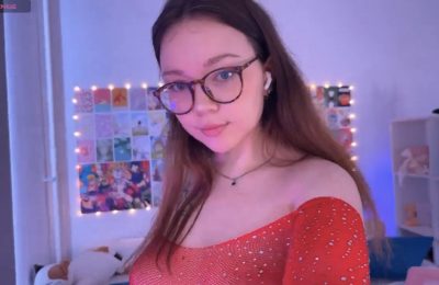 Milly_Saint Is Cute And Sexy All In One