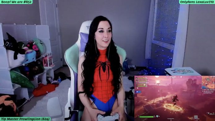 LexaLuv Spider Spooks People In Fortnite