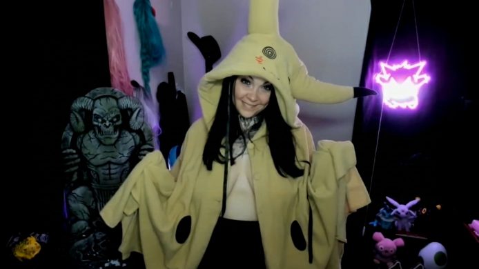 Sinomin's Titillating Mimikyu Cosplay Show