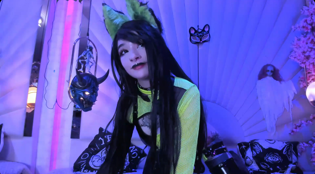 Zephirah_abney Puts A Sexy Spin On Shego | AltPorn.net - alt.porn erotica