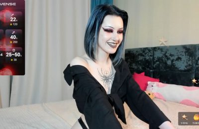 Zara__blue Serves Sexy Spanks