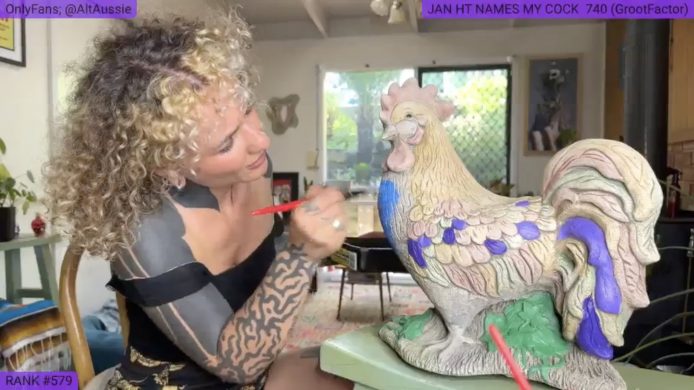 Alt_Aussie Paints Her Chicken