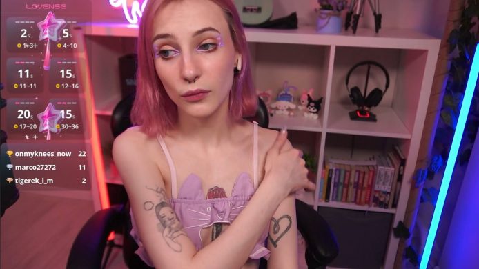 Mary_marry__me Serves Up Some Cute Vibes