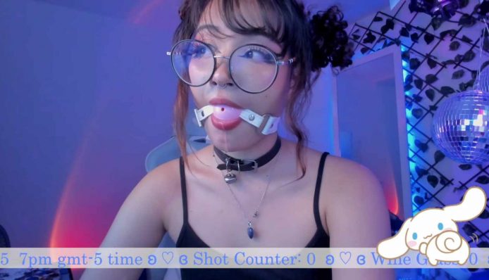 _Heavenly_blue_ Is Gagging For Pleasure