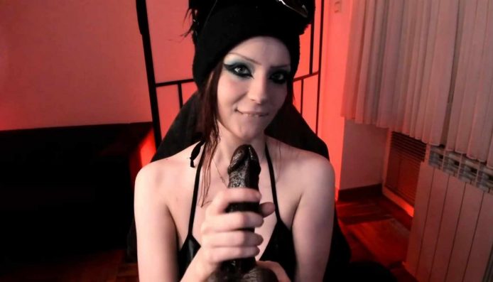 Lady_hex Gives Her Toy A Massage