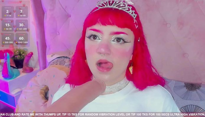 Tiny__emmy Is A Pretty Blowjob Princess