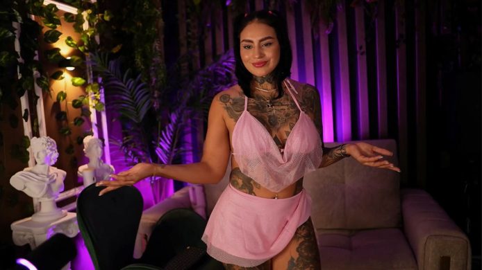 _Kleo_ Shows Off Her Fantastic Dance Moves