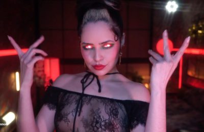 A Red Hot Show From AlessaGoreng