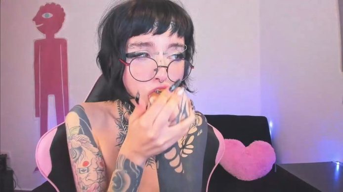 Kazumi_666 Performs Some Deepthroat Magic