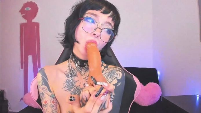 Kazumi_666 Performs Some Deepthroat Magic