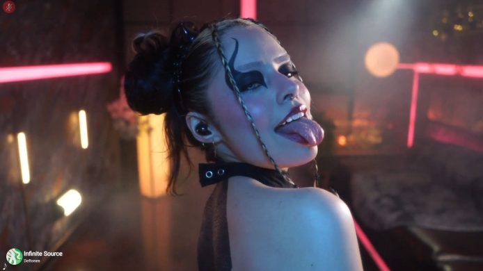 AlessaGoreng Serves Up Sexy Paddle Spanks