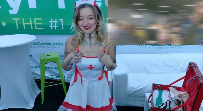 Day 2 With SquidVicious At Exxxotica