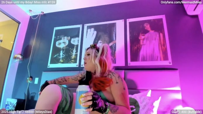 MermaidMiley And MsRedheadMILF Are Having A Private Time