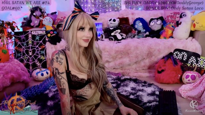 A Nightly Tease With KasaraWood