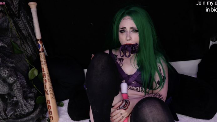 Puddin’ AKA Crimsonkitten Goes Solo