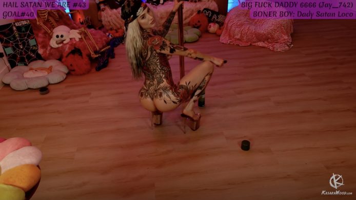 KasaraWood Strikes A Pose