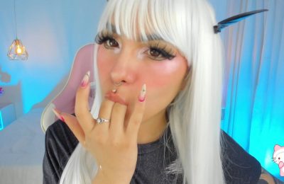 Finger Lickin' Fun With Cuteezoe