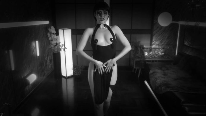 Seductive Vampire AlessaGoreng Lures Everyone Into Her Sexy Lair