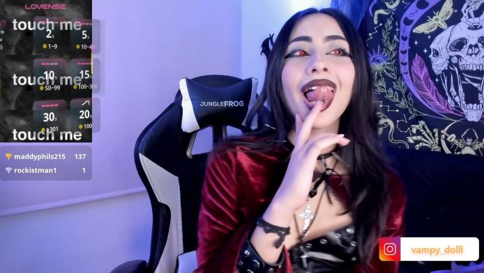 Vampy_dolll's Naughty Finger Sucking Tease
