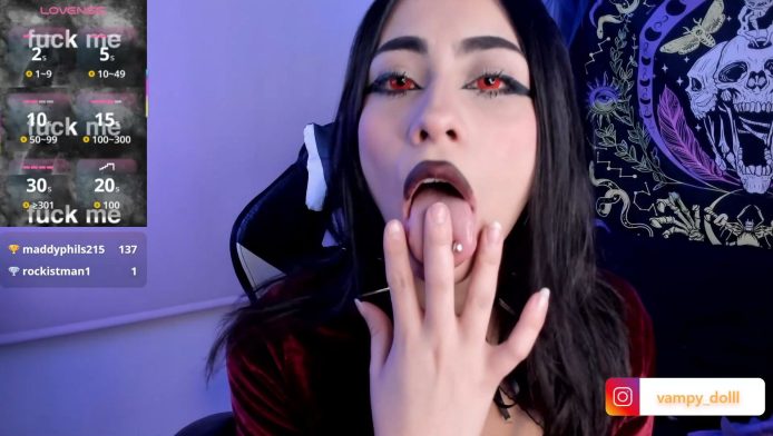 Vampy_dolll's Naughty Finger Sucking Tease
