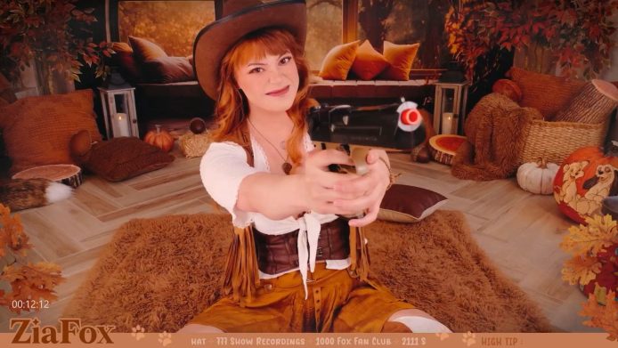 A Rootin' Tootin' Halloween With ZiaFox