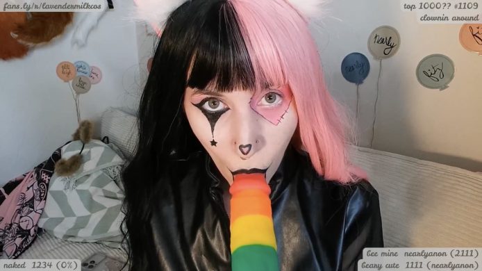 KomoBear Tastes The Rainbow