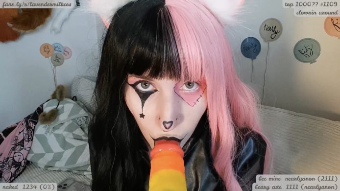 KomoBear Tastes The Rainbow