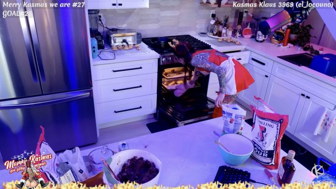 KasaraWood Makes Some Kasmas Kookies