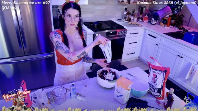 KasaraWood Makes Some Kasmas Kookies