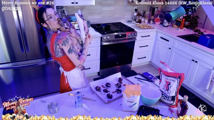 KasaraWood Makes Some Kasmas Kookies