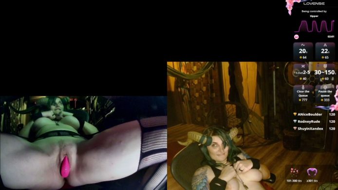 Feysbian Shows Off Her Finger Technique