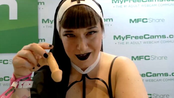 A Sinfully Stunning AVN With FunshineCoco