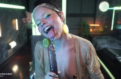 AlessaGoreng Grabs Her Big Toy For A Special Play Session