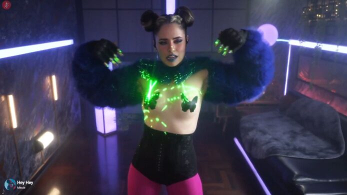 AlessaGoreng Puts On A Laserific Show