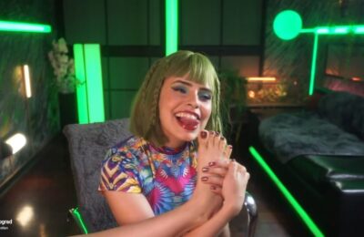 AlessaGoreng's Deliciously Naughty Foot Tease