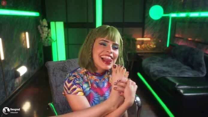 AlessaGoreng's Deliciously Naughty Foot Tease